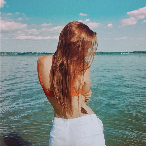 Meet your Posher, Vivian - Picture 2 of 2